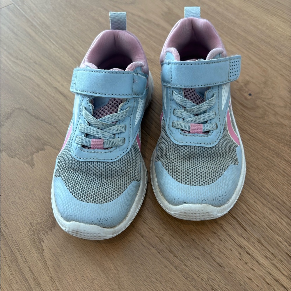 Reebok Kids Sneakers in Blue and Pink